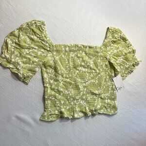 NWT SO LIME YELLOW BUTTERFLY PATTERN CROP TOP-LG